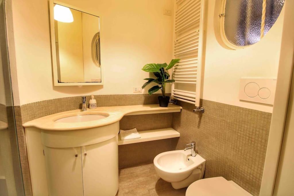 Cozy Studio Flat In Trastevere By Yourhost Rome Exterior photo
